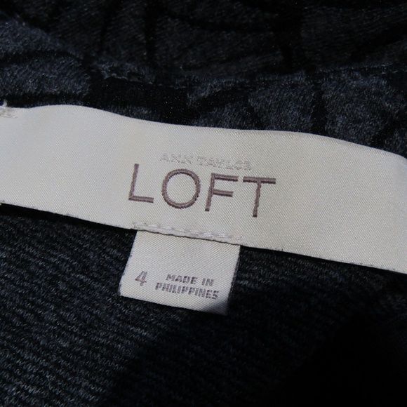 💎HP💎 LOFT Gray & Black Knit Fan Dress Size 4 - Picture 4 of 5